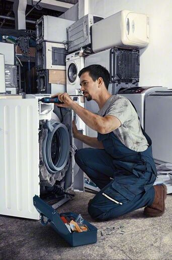 Bosch Professional akumulatorski izvijač 3.6 V GO (2x bitovi, Mini L-BOXX)