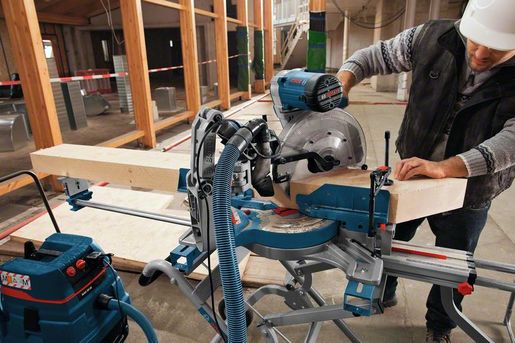 BOSCH Professional potezna pila GCM 12 GDL