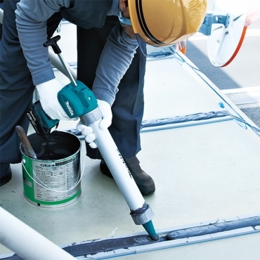 MAKITA akumulatorski pištolj za silikon (600ml,18V) DCG180ZB