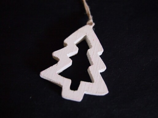 Ukras drveni - bor bijeli - 8.5cm