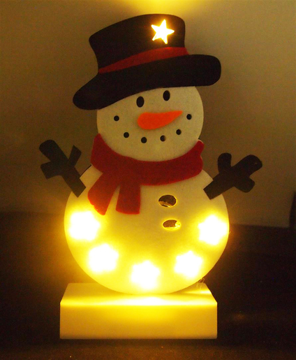 Snjegović s LED rasvjetom na baterije