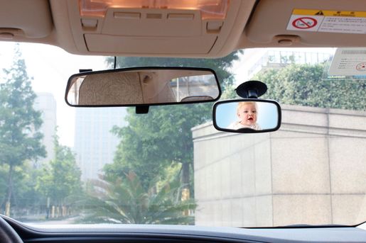 Zopa mali dodatni retrovizor