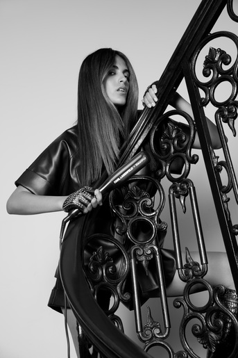 L'Oréal Professionnel STEAMPOD 3.0 Karl Lagerfeld uređaj za stiliziranje kose za kućnu upotrebu + poklon torbica Karl Lagerfeld