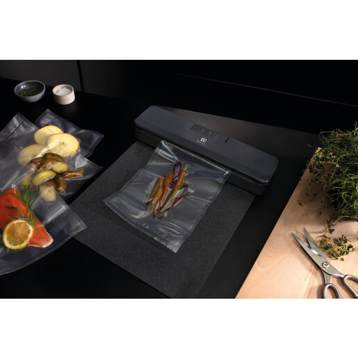 Electrolux aparat za vakumiranje E4VS1-4AG