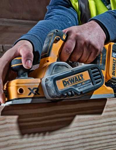 DEWALT akumulatorska blanjalica za drvo DCP580N 18V - SAMO ALAT