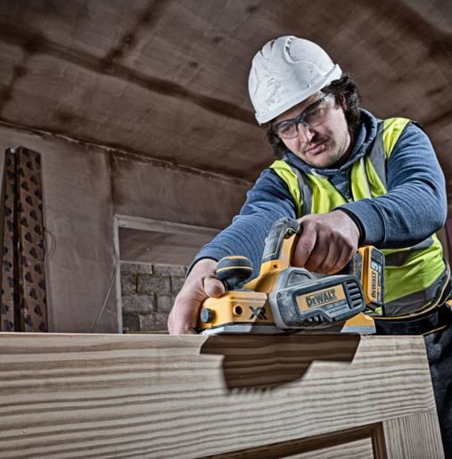 DEWALT akumulatorska blanjalica za drvo DCP580N 18V - SAMO ALAT