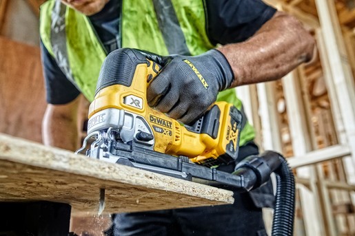 DEWALT akumulatorska ubodna pila DCS334NT 18V  - SAMO ALAT