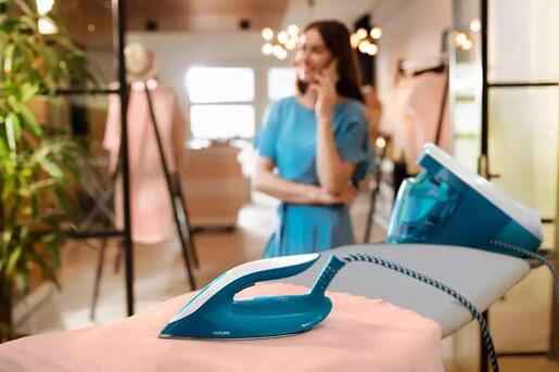 Philips parna postaja PSG7024/20 PerfectCare 7000 Series