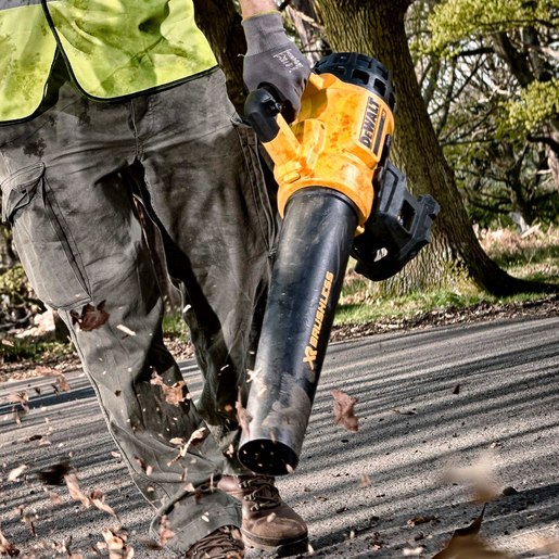 DEWALT akumulatorski puhač lišća DCM562PB - 18 V - SAMO ALAT