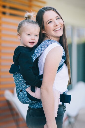 Ergobaby Omni 360 nosiljka, Batik plava