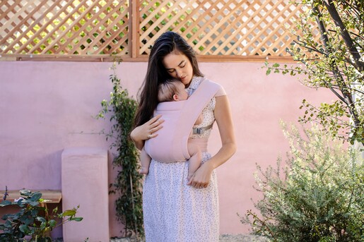 Ergobaby Embrace nosiljka Blush Pink