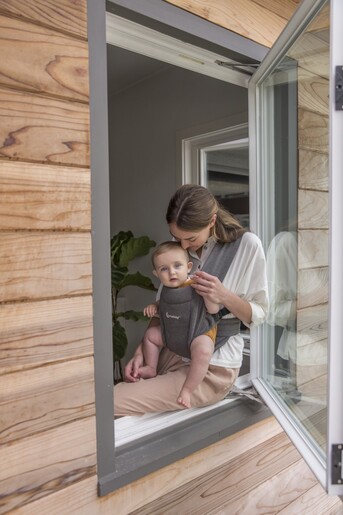 Ergobaby Embrace nosiljka Heather Grey