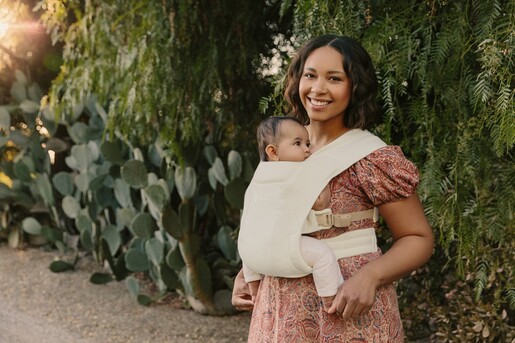 Ergobaby Embrace nosiljka, Cream