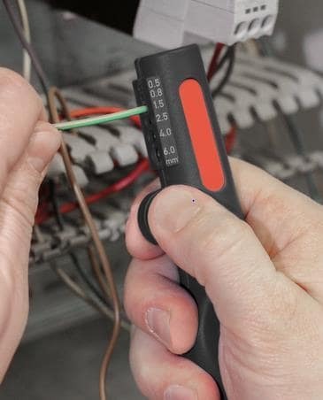 WIHA 44242 Električarski nož za izolaciju 8-13mm 0,5-6mm2