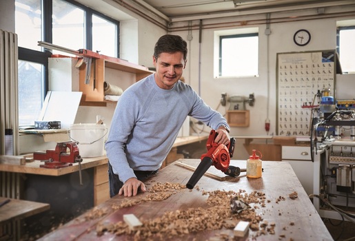 Einhell akumulatorski puhač TE-CB 18/180 Li - SOLO