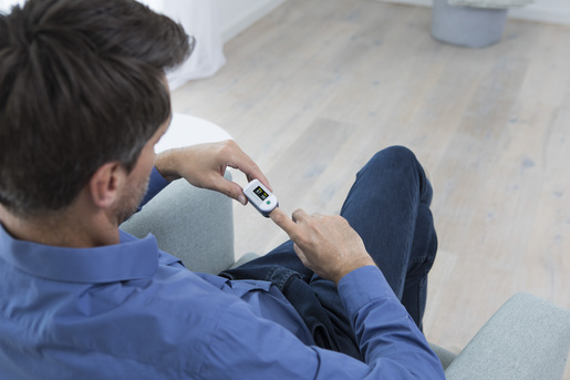 Medisana pulsni oksimetar PM 100