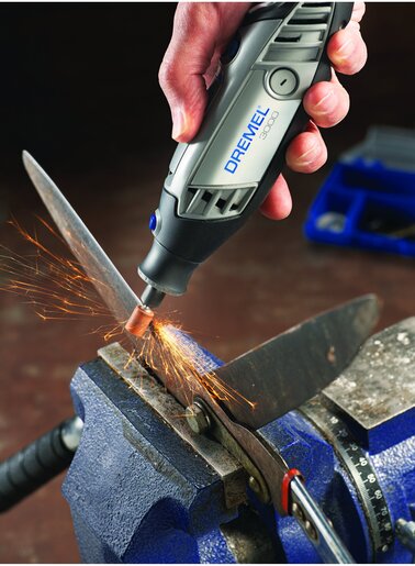 DREMEL 3000-5 (set) alat + 5 kom pribora