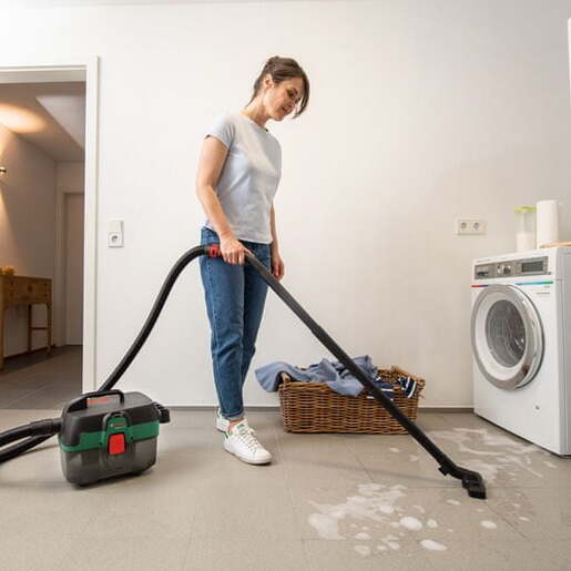 BOSCH akumulatorski usisavač AdvancedVac 18V - 8 - SAMO ALAT