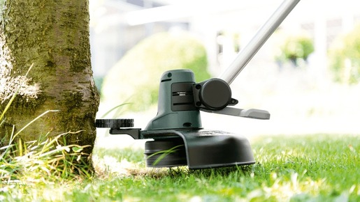 BOSCH UniversalGrassCut 18V-26 (solo alat) šišač tratine, akumulatorski