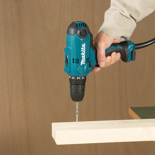 MAKITA bušilica-odvijač DF0300 (320 W, 10 mm)