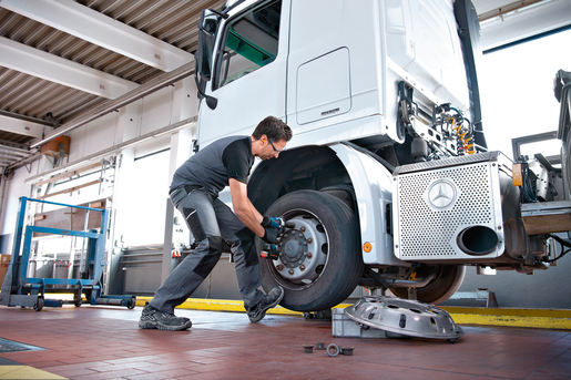 BOSCH Professional GDS 18V-1000 akumulatorski udarni stezač, solo alat u L-BOXX-u