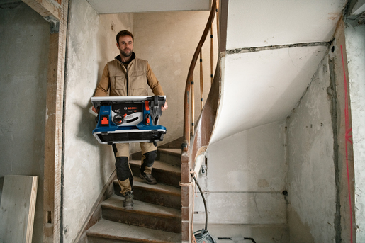 BOSCH Professional GTS 18V-216 akumulatorska stolna pila, solo alat u kartonu + GTA 560 stol (KIT)