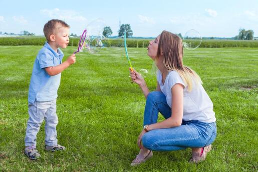 Tuban reketi i prstenovi za Hop Hop mjehuriće