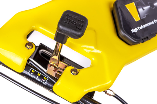 ADK Motorna kopačica GT1050F - 13 KS + gumeni kotači + metalni kotači + plug + bočni diskovi