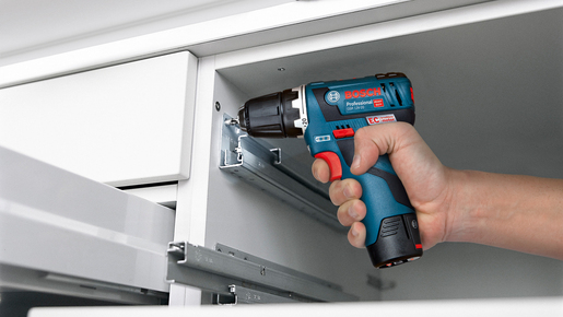 BOSCH Professional starter set 1xGBA 12V 2.0 Ah, 1xGBA 12V 4.0 Ah + GAL 12V-40 punjač u kartonu