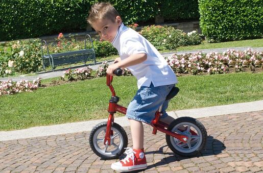 Chicco bicikl bez pedala red bullet