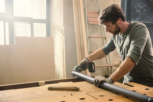 BOSCH Akumulatorska NanoBlade pila AdvancedCut 18, solo alat