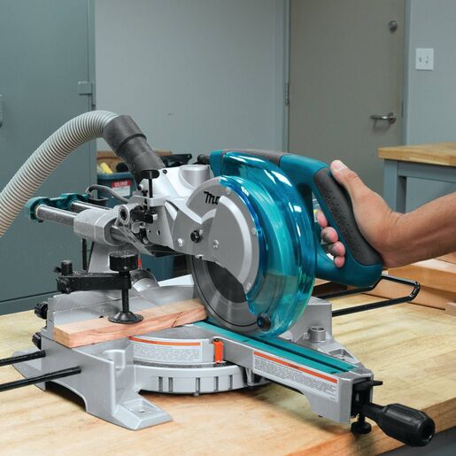 MAKITA stolna kružna pila LS0815FLN (216mm,1400W)