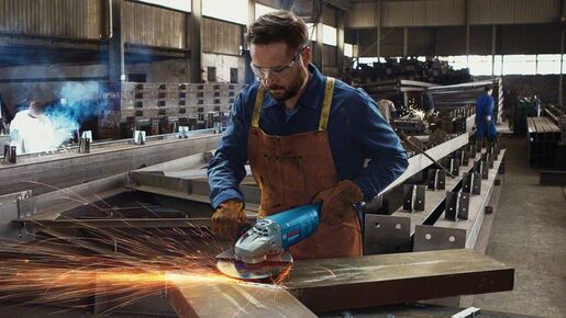 BOSCH Professional kutna brusilica GWS 2200-180 Lock on prekidač + meki start & zaštita od ponovnog pokretanja