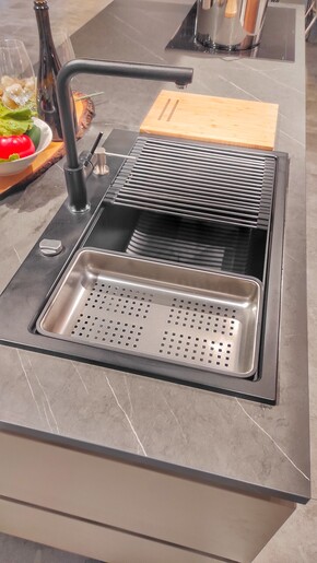 SINK SOLUTION set sudopera i slavine SOLLER, crni