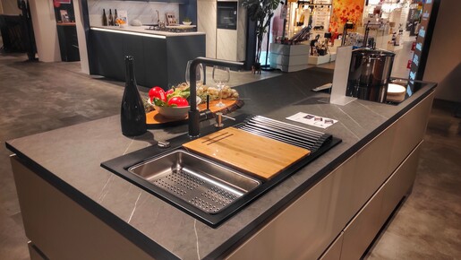 SINK SOLUTION set sudopera i slavine SOLLER, crni