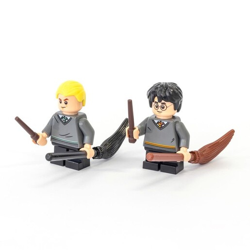 Lego Harry Potter - Potter protiv Malfoya - Dvoboj čarobnjaka/ Gryffindor protiv Slytherina/ Školski protivnici - kutija/3D scene + 2 knjige