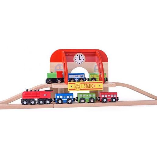 Drvena igračka kolodvor na 2 kata
