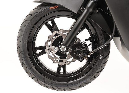 Peugeot skuter Kisbee S 50 4T E5 BLACK EDITION