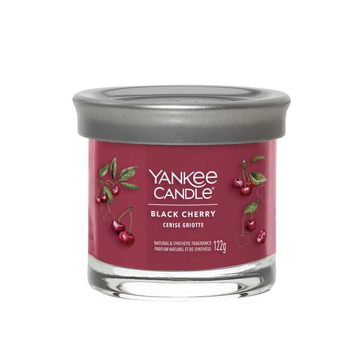 Yankee Candle mirisna svijeća, Signature, Small Tumbler, Black Cherry