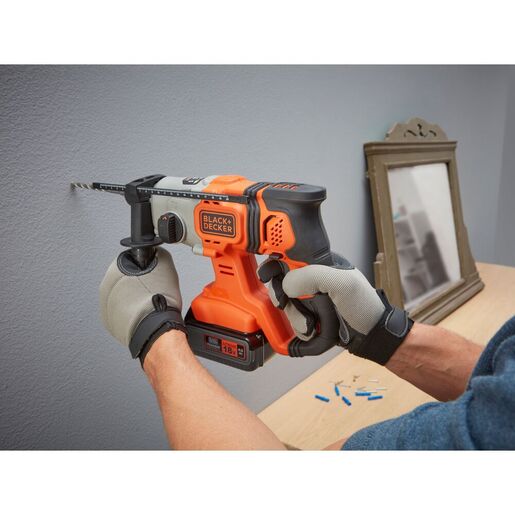 BLACK & DECKER akumulatorska udarna bušilica 18V, 4,0 Ah - BCD900M1K