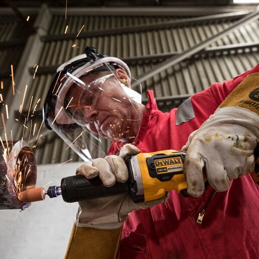 DEWALT akumulatorska ravna brusilica 18 V, 2x5,0 Ah LI-Ion - DCG426P2