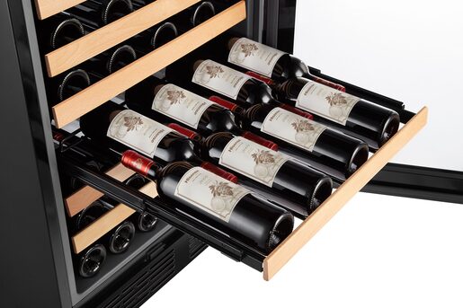 Hisense hladnjak za vino RW18W4NWLGF