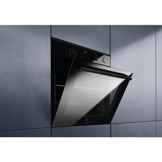 Electrolux pećnica EOC6P77H