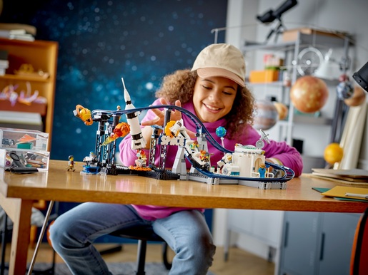 LEGO Creator Svemirski zabavni park 31142