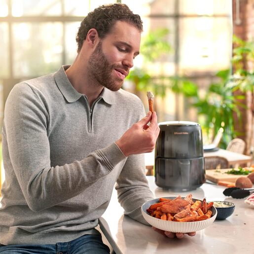 RUSSELL HOBBS friteza na vrući zrak SatisFry Small 26500-56