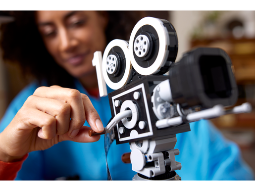 LEGO Disney Classic Kamera u čast Walta Disneyja 43230