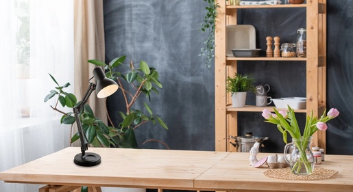 Stolna svjetiljka FAMOUS, E27, IP20, crna