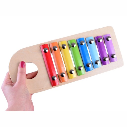 Drveni ksilofon s čekičem i lopticama