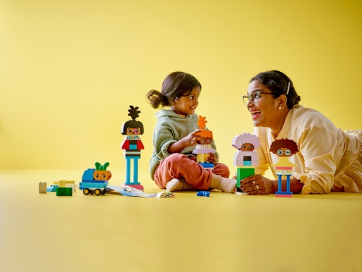 LEGO DUPLO Town Složivi ljudi sa snažnim osjećajima 10423