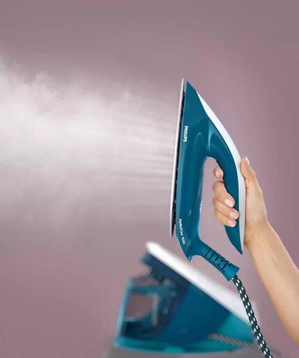 Philips parna postaja PSG7024/20 PerfectCare 7000 Series